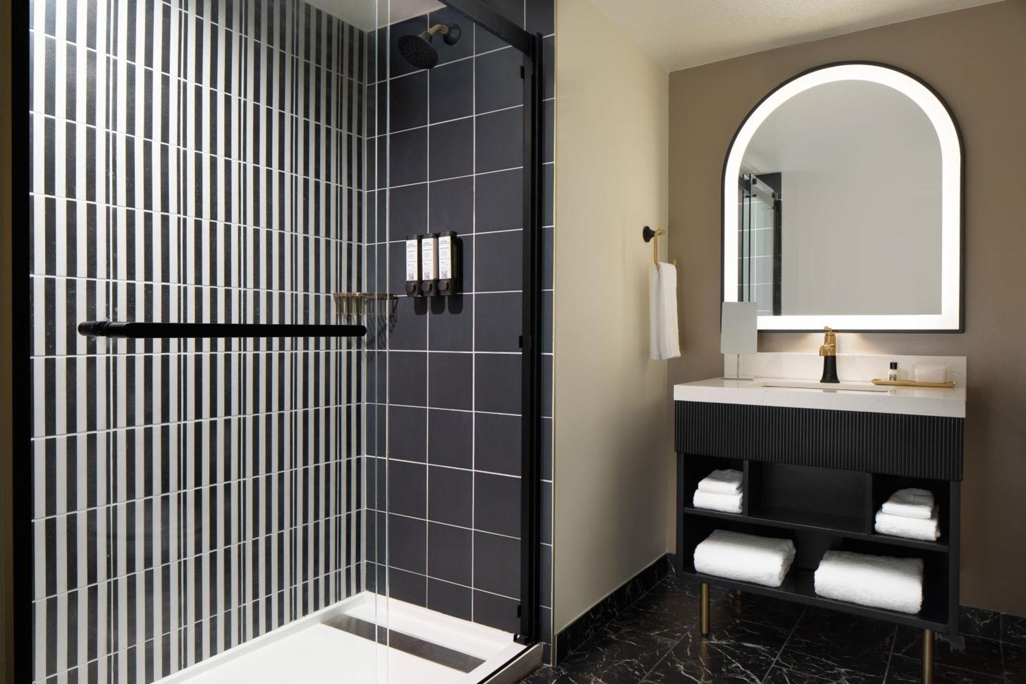 The Lasalle Hotel, Bryan College Station, A Tribute Portfolio Hotel Esterno foto