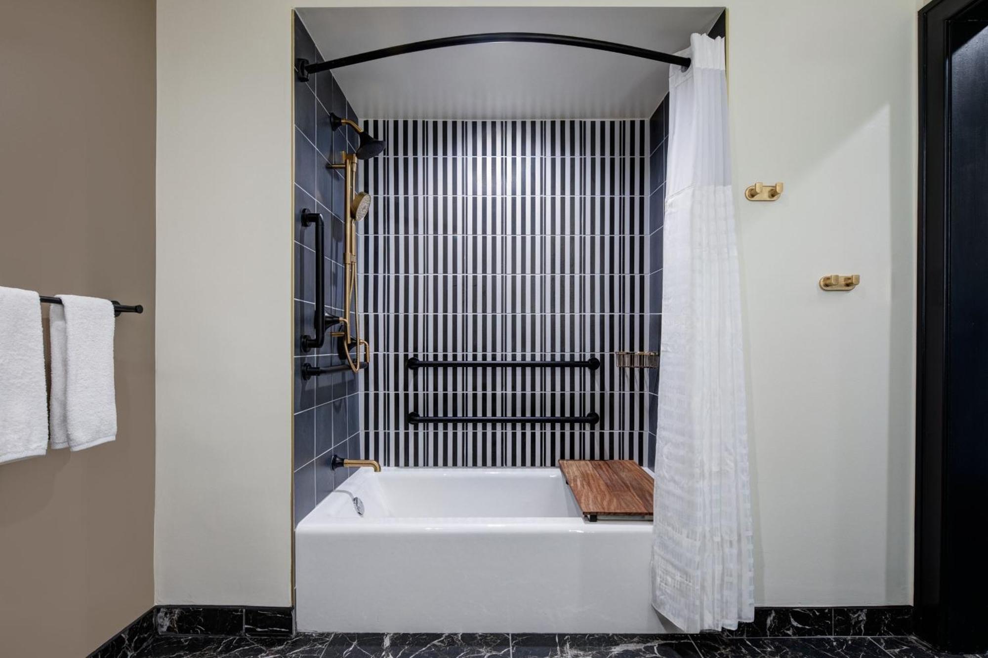 The Lasalle Hotel, Bryan College Station, A Tribute Portfolio Hotel Esterno foto