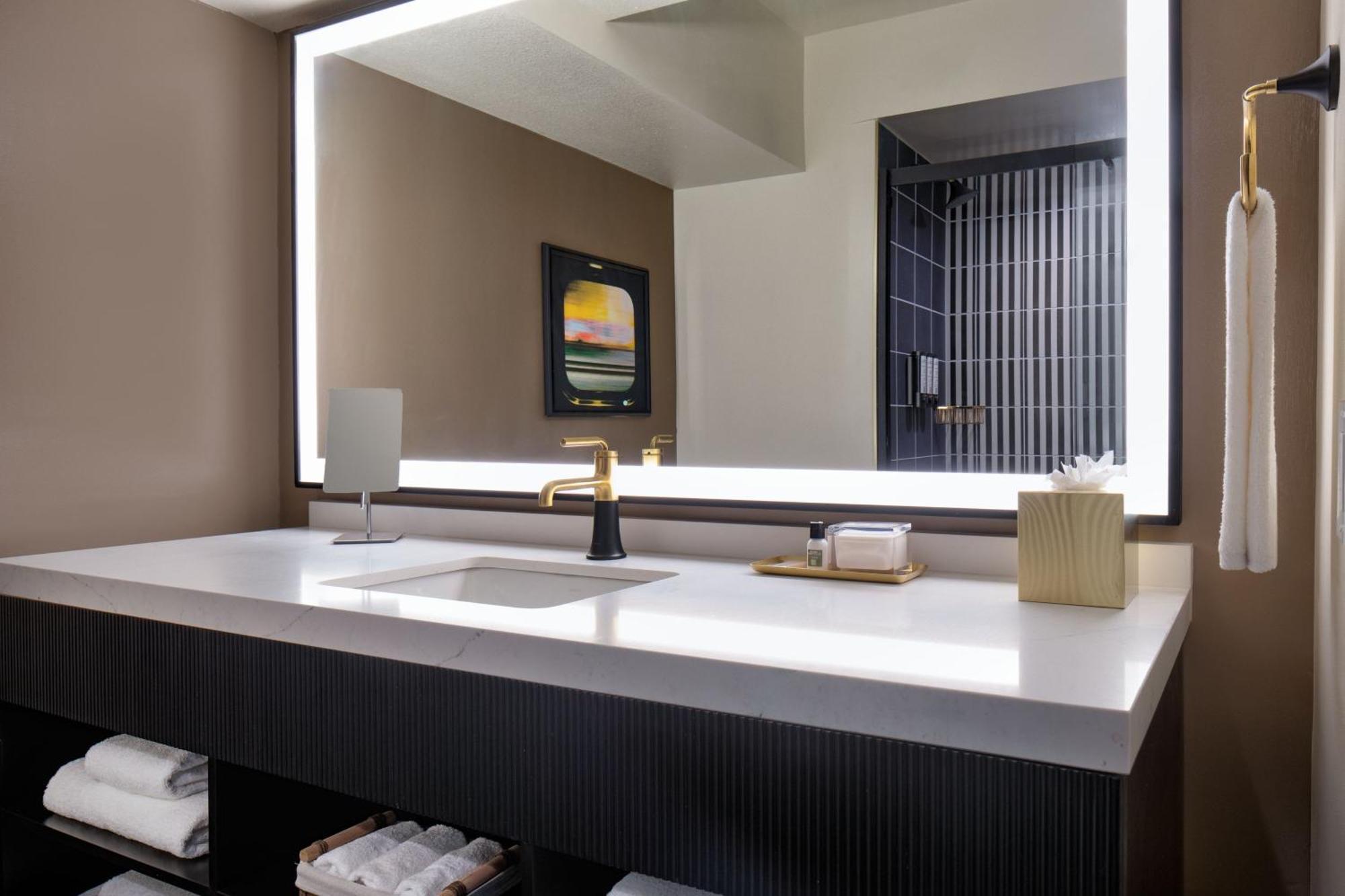 The Lasalle Hotel, Bryan College Station, A Tribute Portfolio Hotel Esterno foto
